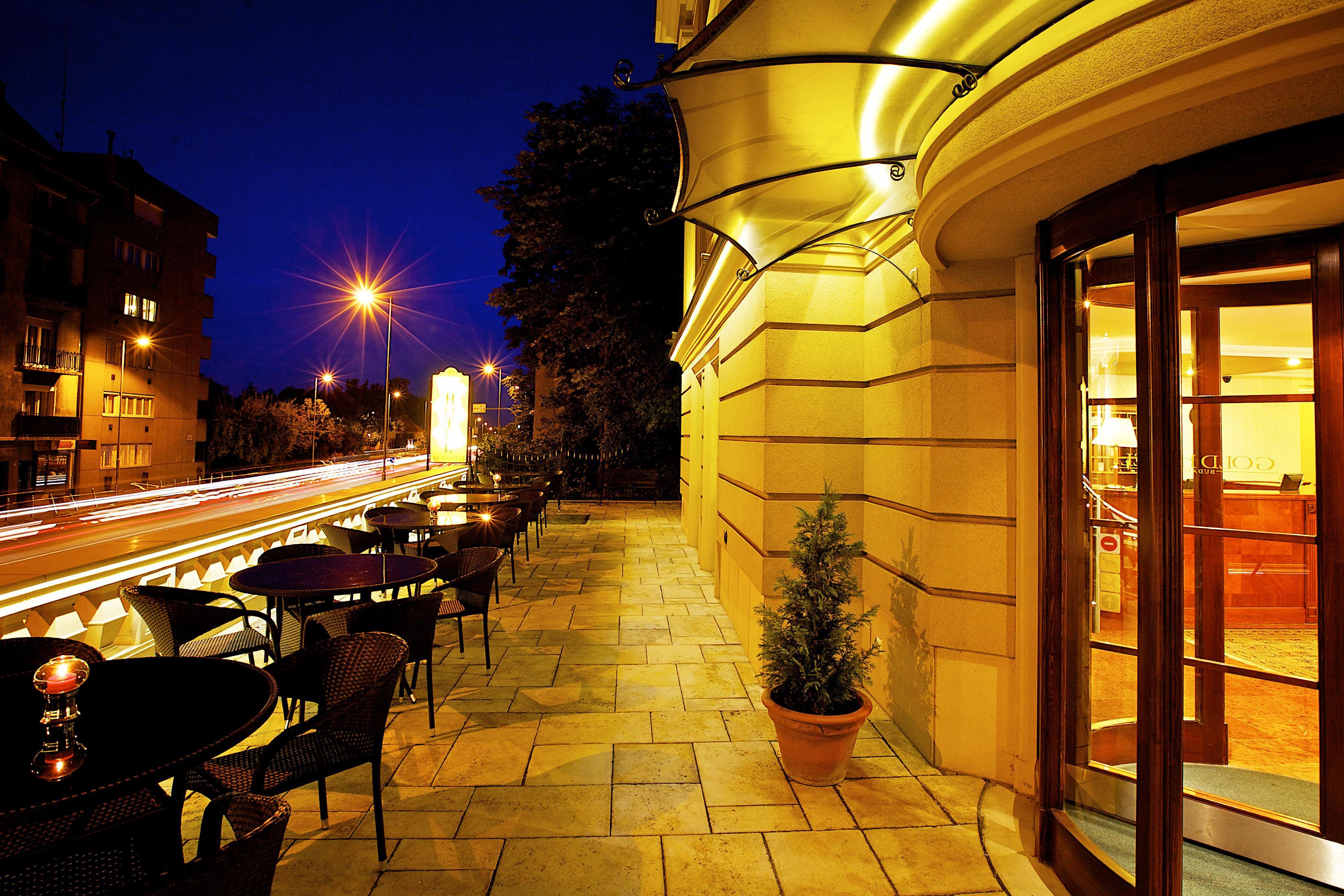 Gold Hotel Budapest Luaran gambar